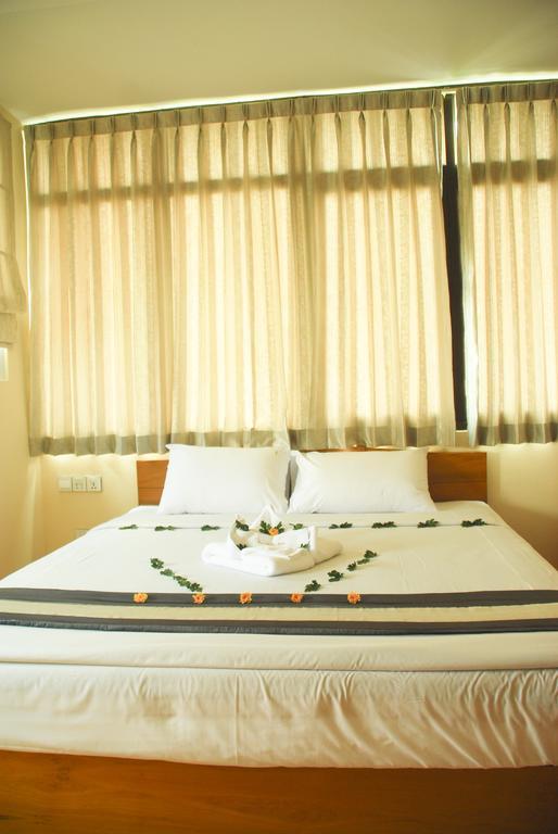 Pleasure View Hotel Yangon Exterior photo