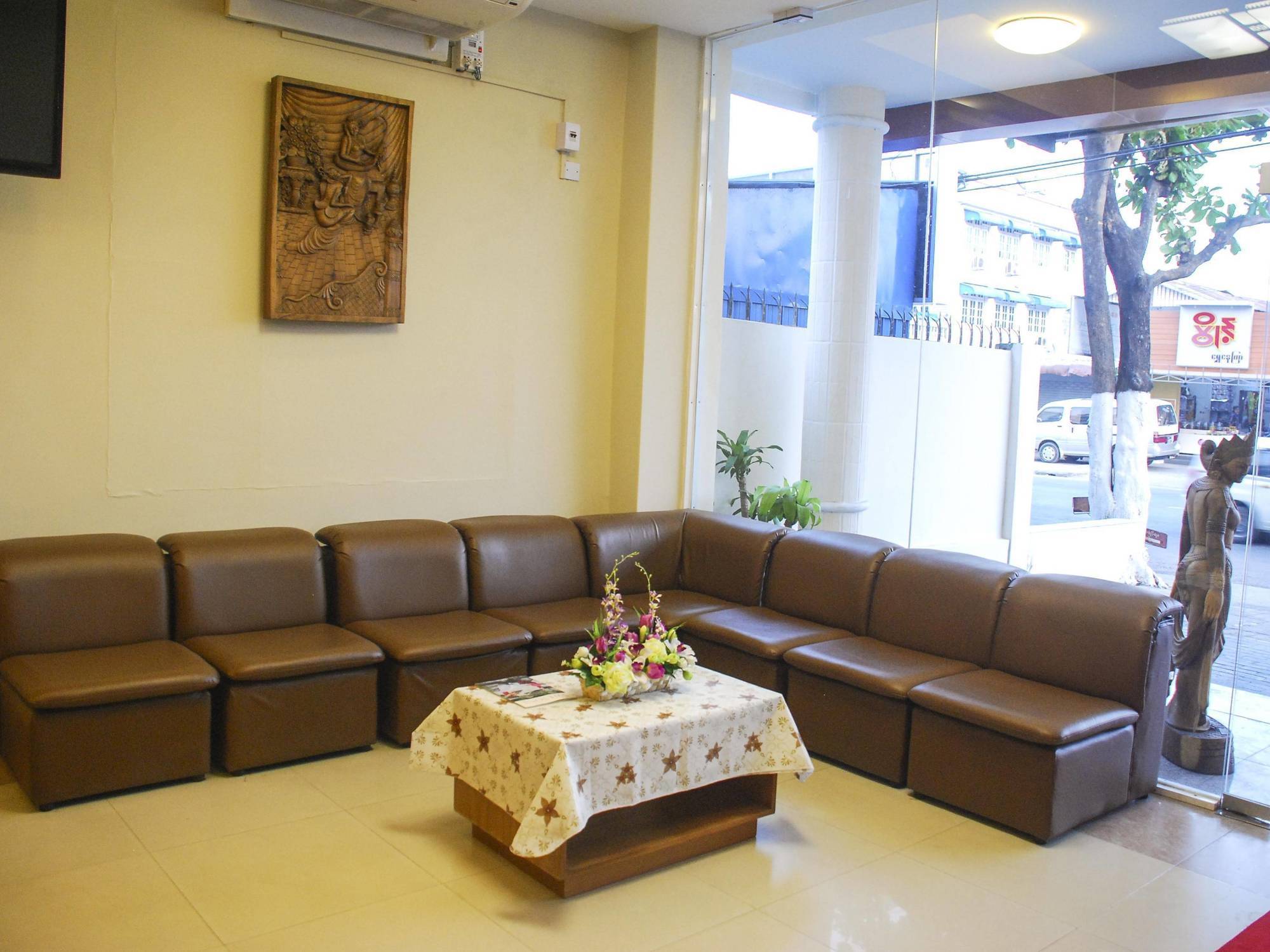 Pleasure View Hotel Yangon Exterior photo