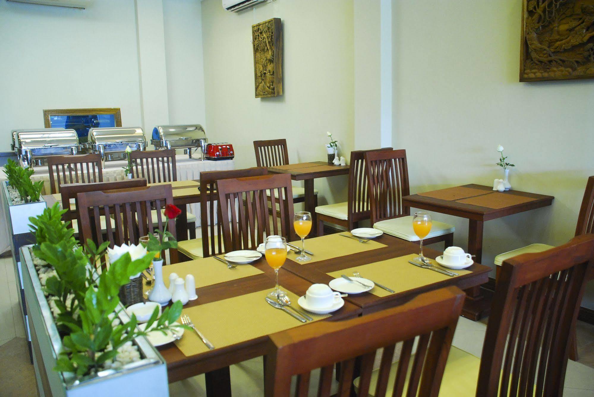 Pleasure View Hotel Yangon Exterior photo