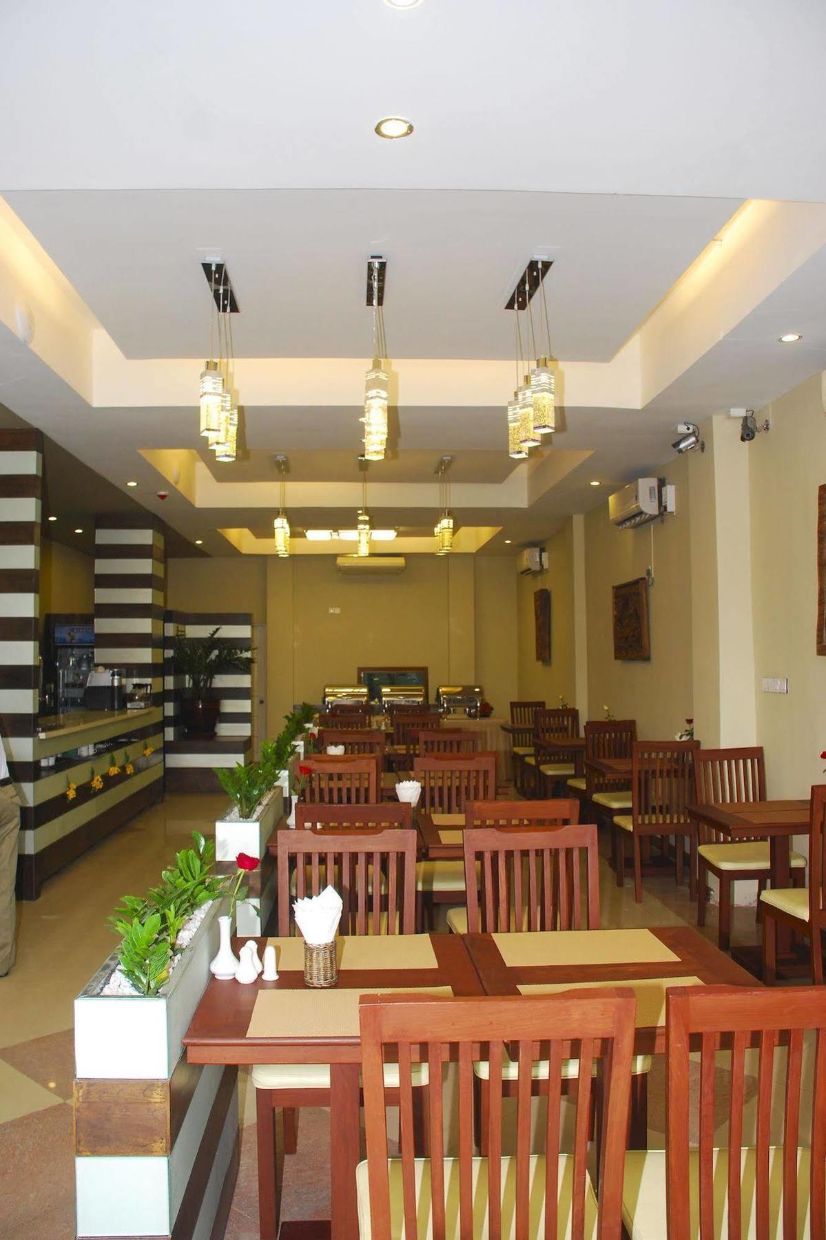 Pleasure View Hotel Yangon Exterior photo